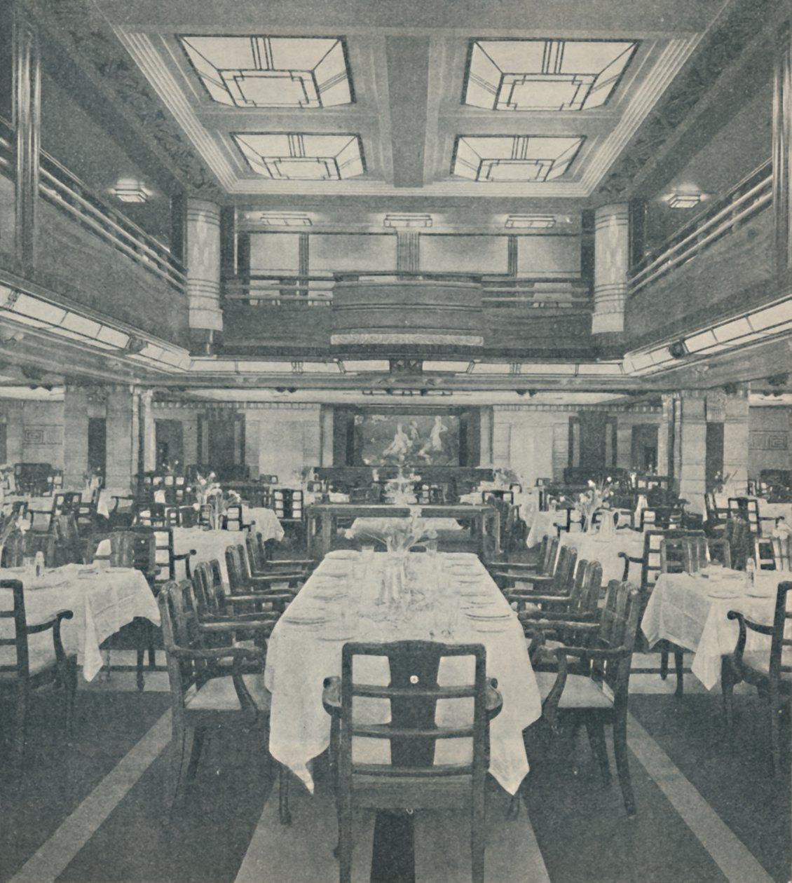 Førsteklasses spisesal i dronningen av Bermuda, 1937 av Unbekannt