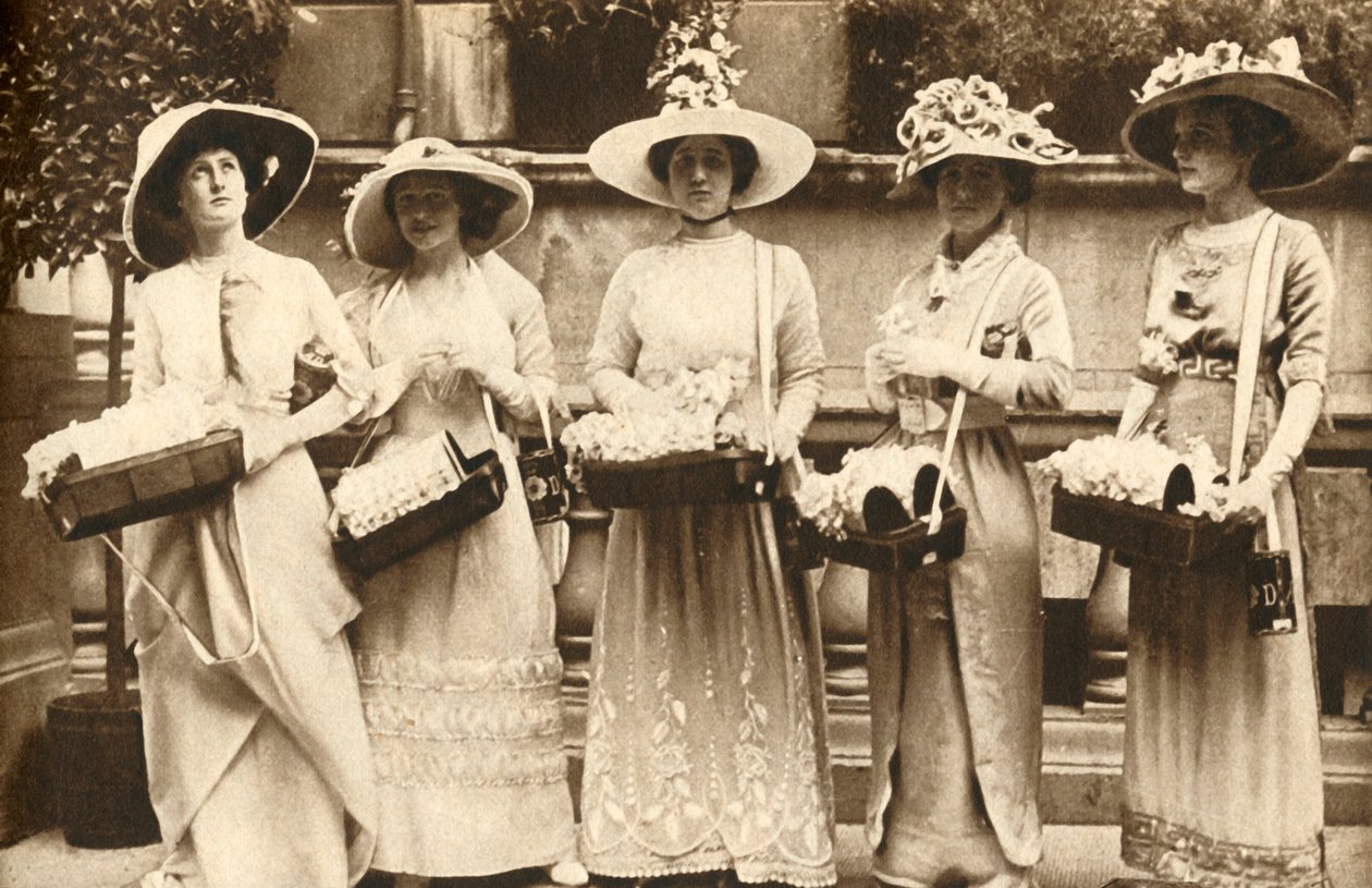 Første Alexandra Rose-dag, 21. juni 1912, 1933. av Unbekannt