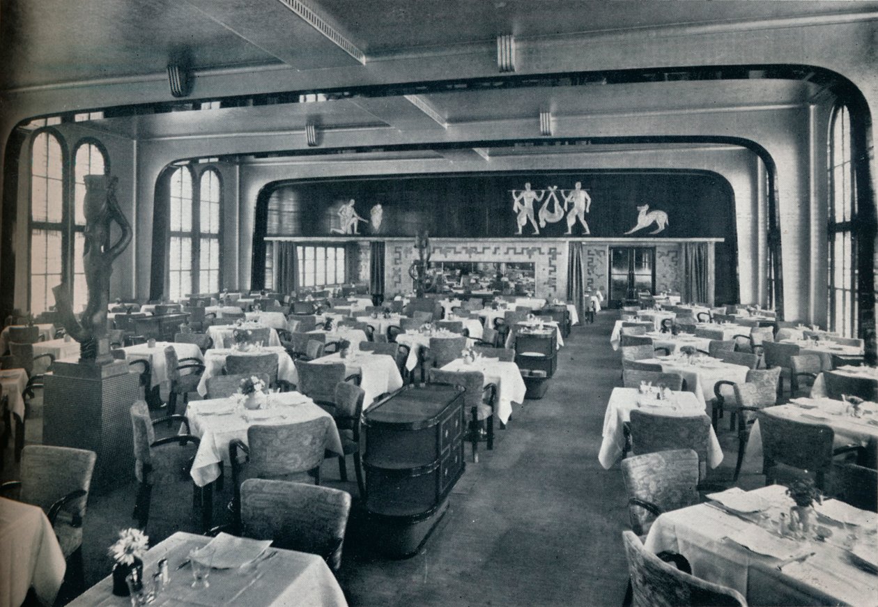 Førsteklasses spisesal ombord på Victoria, 1931 av Unbekannt