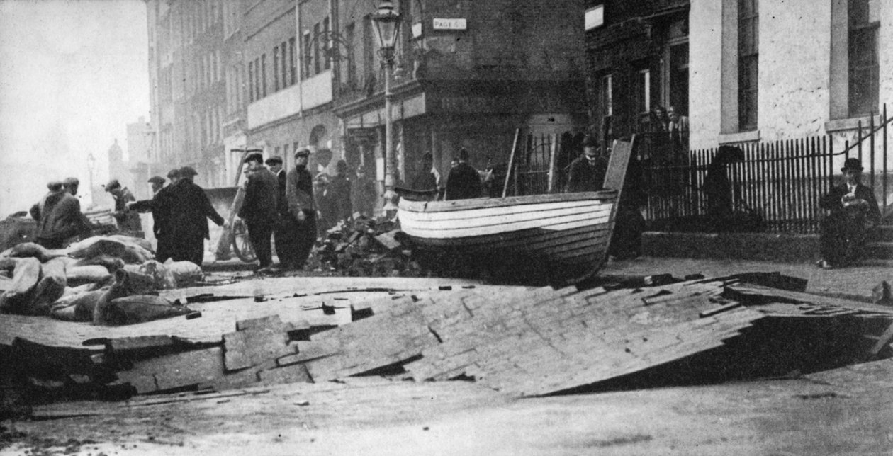 Flomskader på Victoria Embankment, London, 1928 1936 av Unbekannt