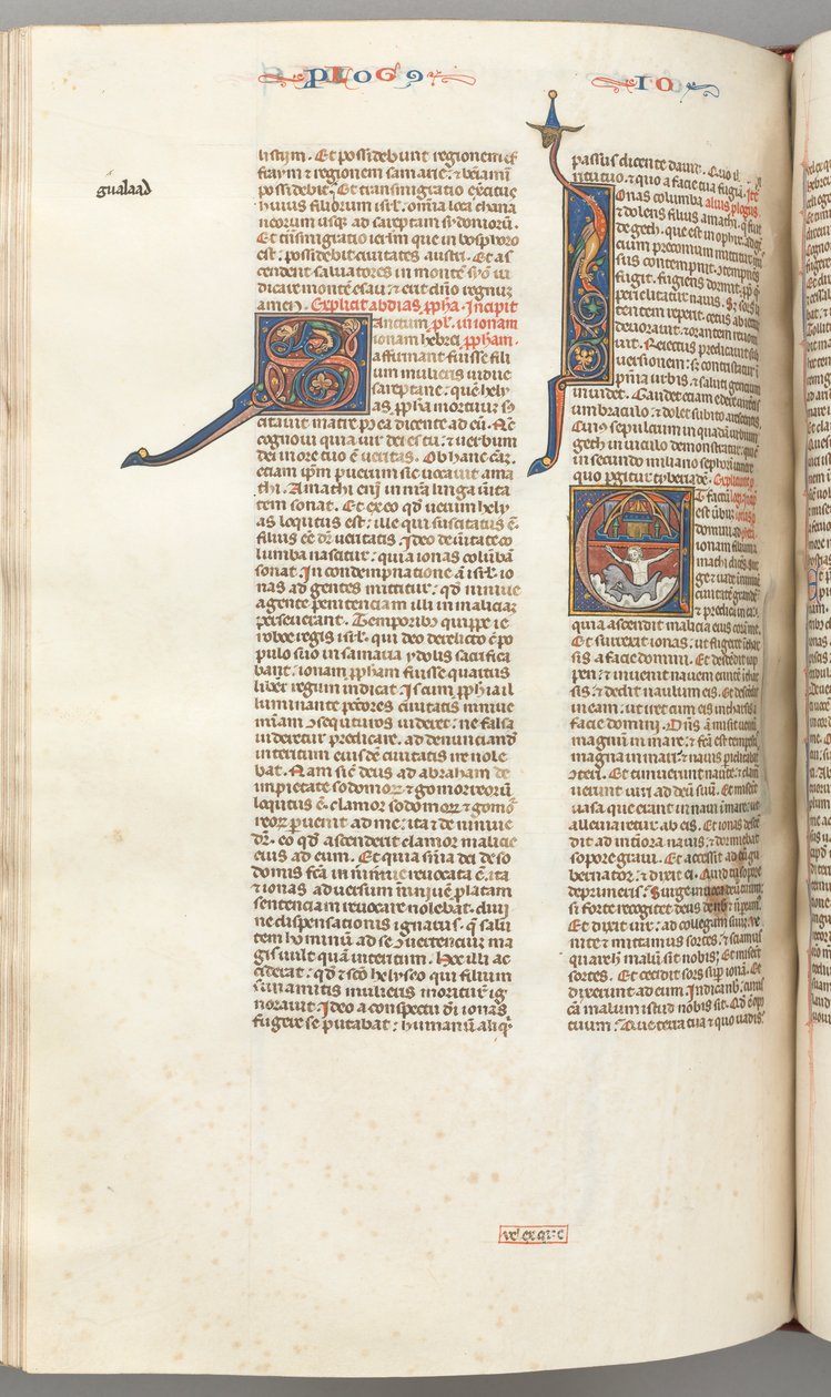 Fol. 357v, Jonah, historisk initial E, Jonah svelget av hvalen, en by med murer ovenfor, ca. 1275- av Unbekannt