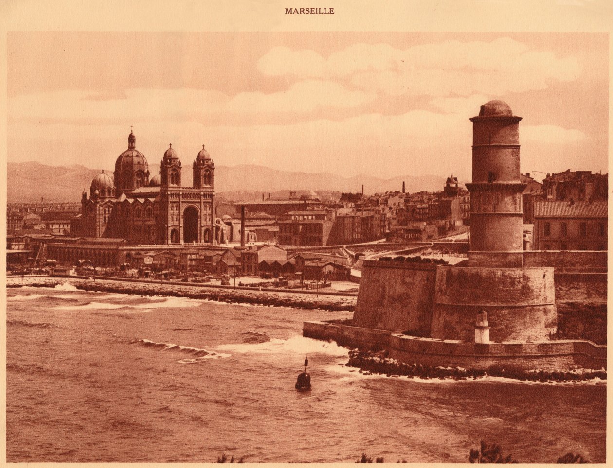 Fort St. Jean og katedralen, Marseille, 1930. av Unbekannt