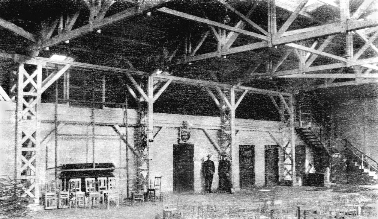 Frankrike: Interiøret til Church Army Club. Tyskland, Bickendorf - 1919 av Unbekannt