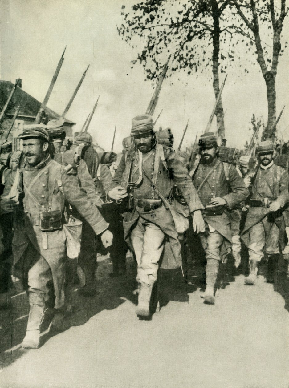 Franske tropper på marsj, første verdenskrig, 1914-1918, c1920. av Unbekannt