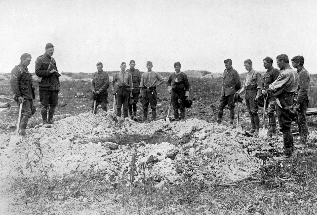 Begravelse på vestfronten, første verdenskrig, 1916, c1920 av Unbekannt