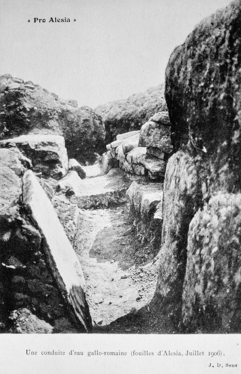 Gallo-romersk vannrørledning, utgravninger av Alesia, juli 1906 av Unbekannt