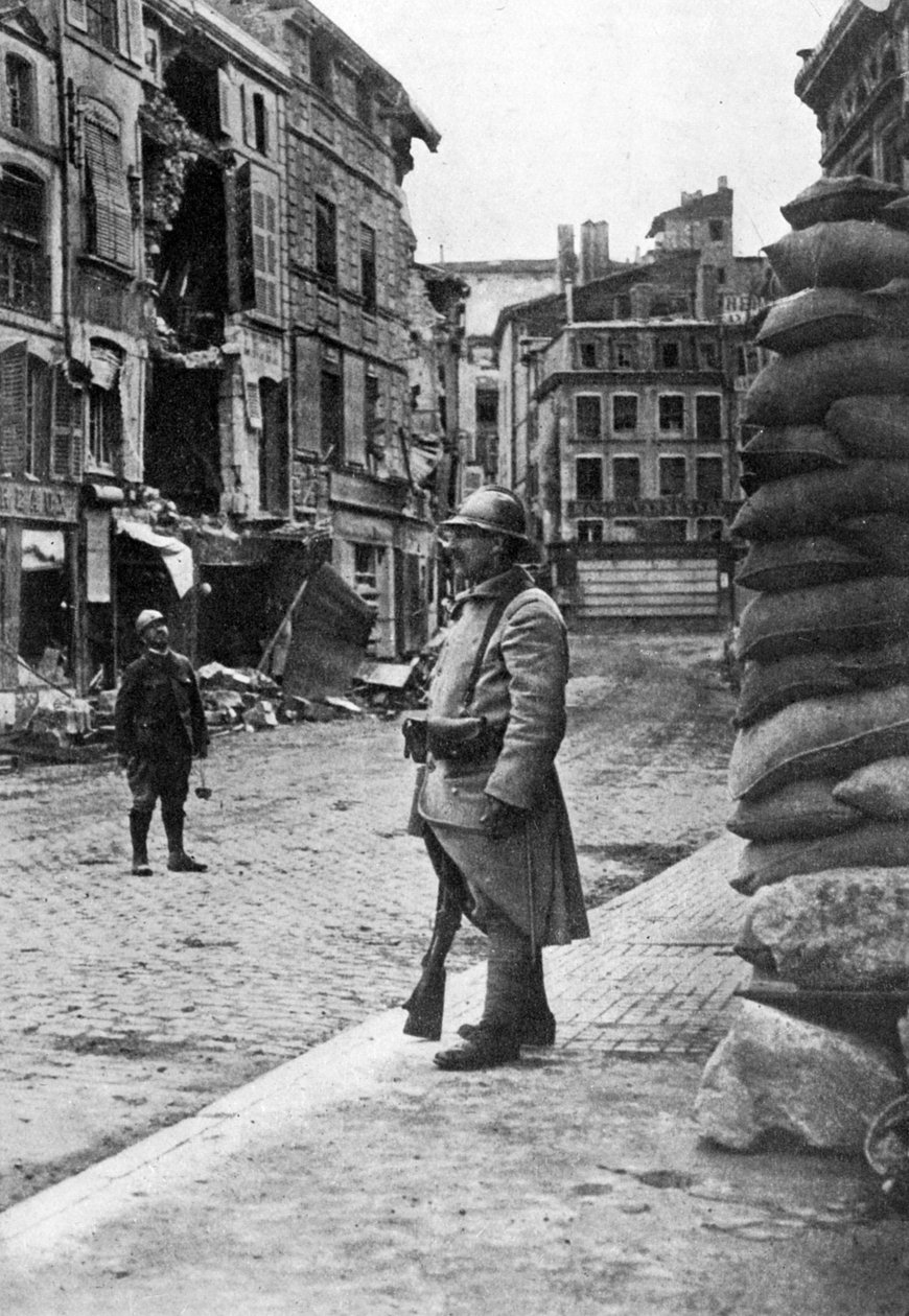 Garnison av franske soldater og brannmenn, Verdun, Frankrike, første verdenskrig, 1916, c1920 av Unbekannt