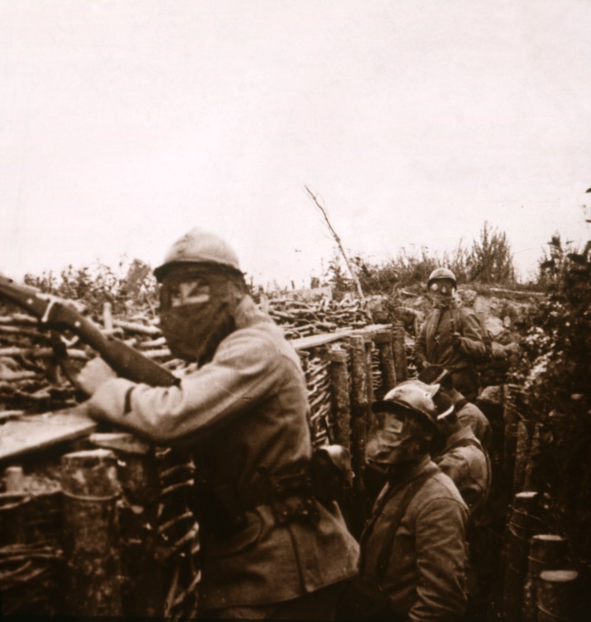 Gassvarsling i skyttergraver, Champagne, Nord-Frankrike, 1916 av Unbekannt