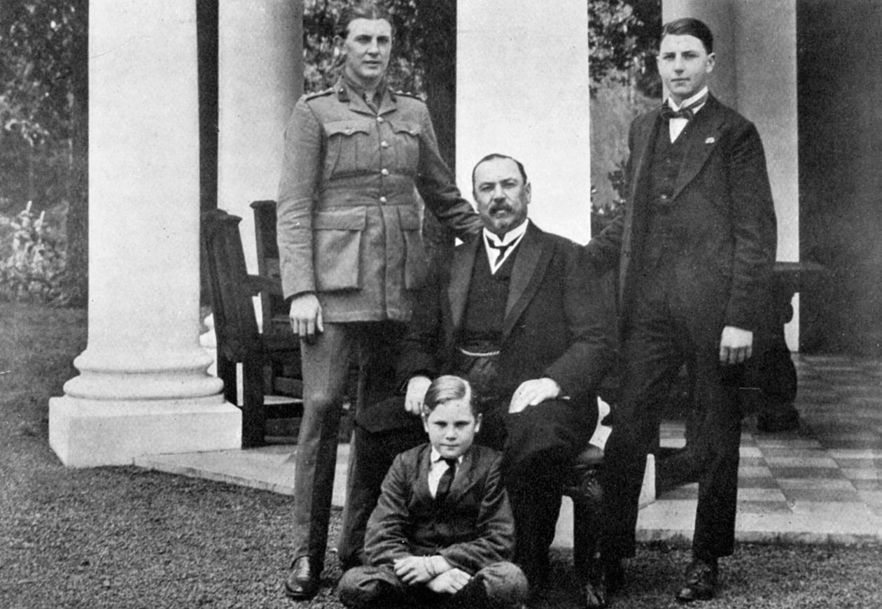 General Louis Botha og sønnene hans, c1918, c1920 av Unbekannt