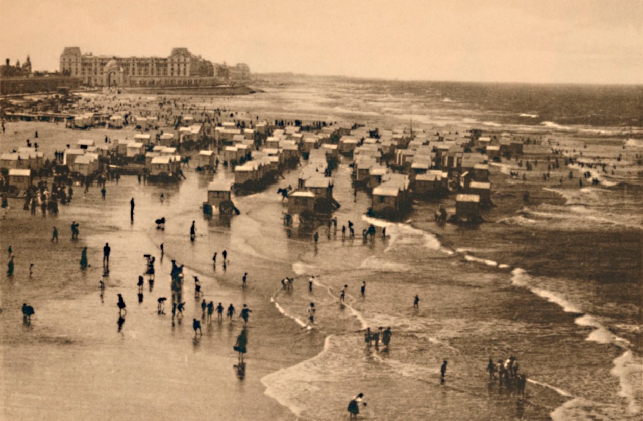 Generell utsikt over stranden ved Bath-tid, c1928 av Unbekannt