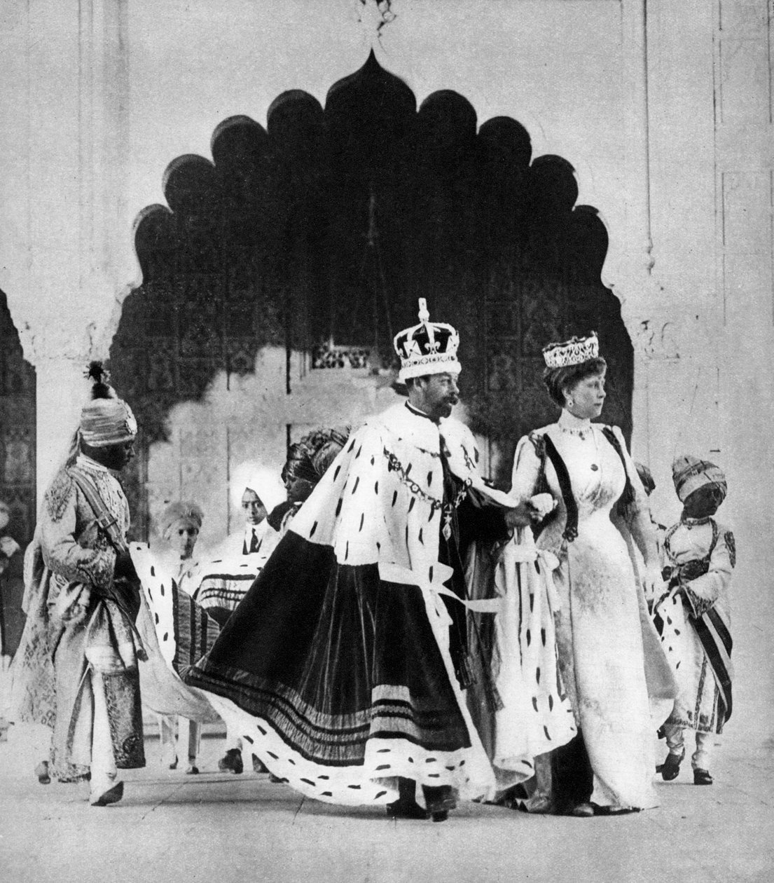 George V og Queen Mary i Delhi, India, 1911, 1935 av Unbekannt