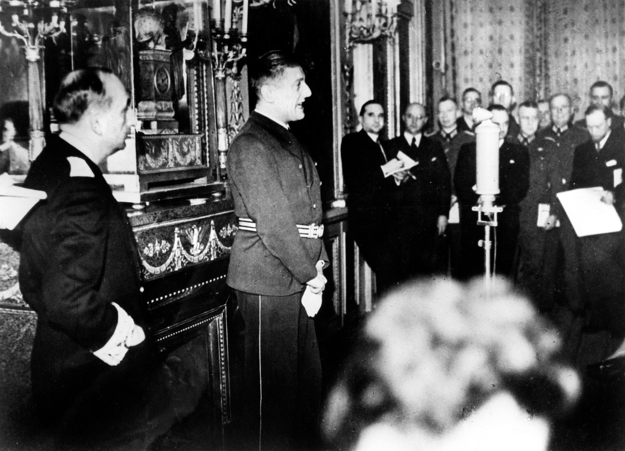 Tysk ambassadør i Vichy Frankrike, Otto Abetz, holdt en pressekonferanse, 15. desember 1940 av Unbekannt