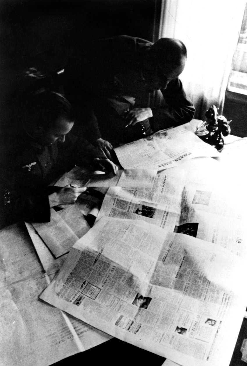 Tysk sensur av fransk presse, okkupert Paris, mai 1944 av Unbekannt
