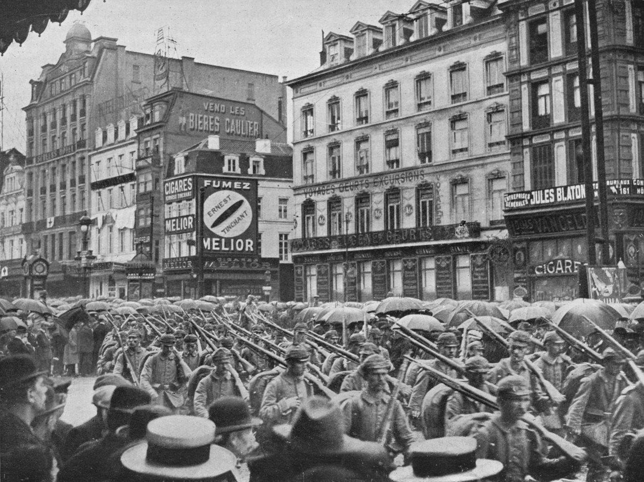 Tysk infanteri på vei inn i Brussel i regnet, 1914 av Unbekannt