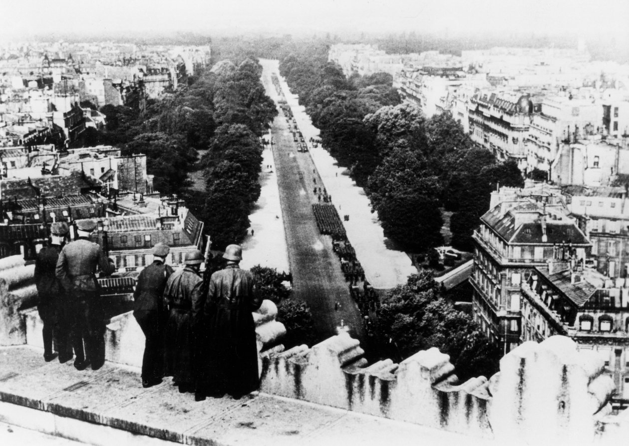 Tysk militærparade i Paris, juni 1940 av Unbekannt