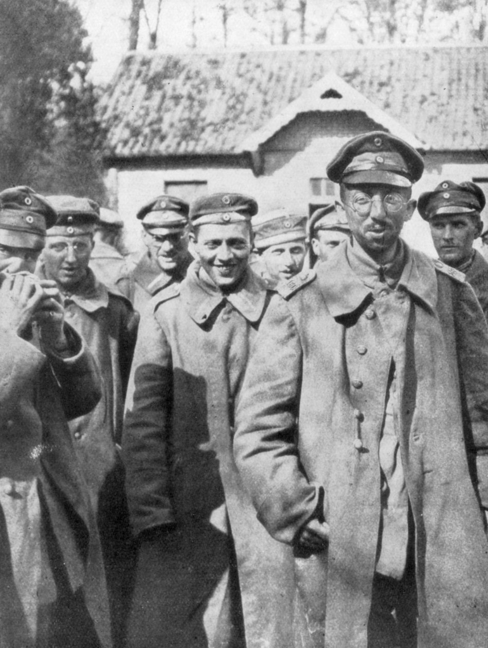 Tyske fanger tatt 18. april 1918, Frankrike av Unbekannt
