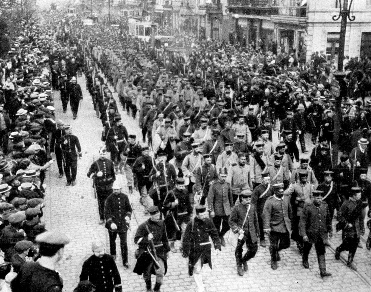 Tyske tropper som fanger i Antwerpen, Belgia, første verdenskrig, 1914 av Unbekannt