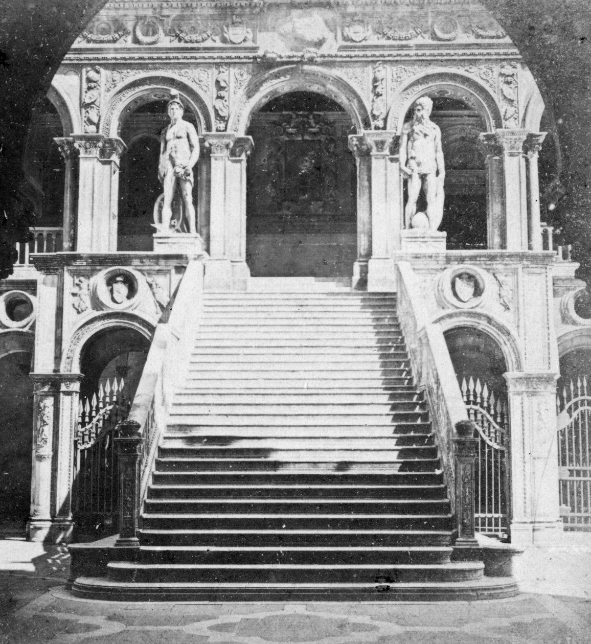 Giants Staircase, Doges Palace, Venezia, Italia, slutten av 1800- eller begynnelsen av 1900-tallet av Unbekannt