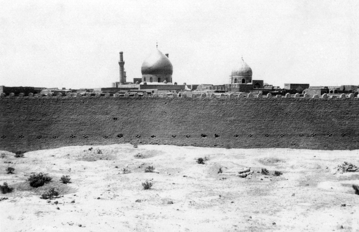 Den gyldne kuppelen til Samarra-moskeen, Mesopotamia, 1918 av Unbekannt