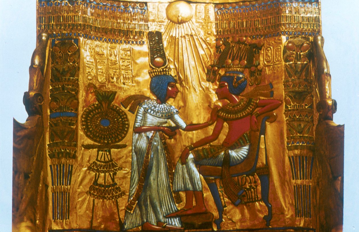 Tutankhamons gyldne trone, gammel egyptisk, 1700-dynastiet, Det nye riket, 1300-tallet f.Kr. av Unbekannt