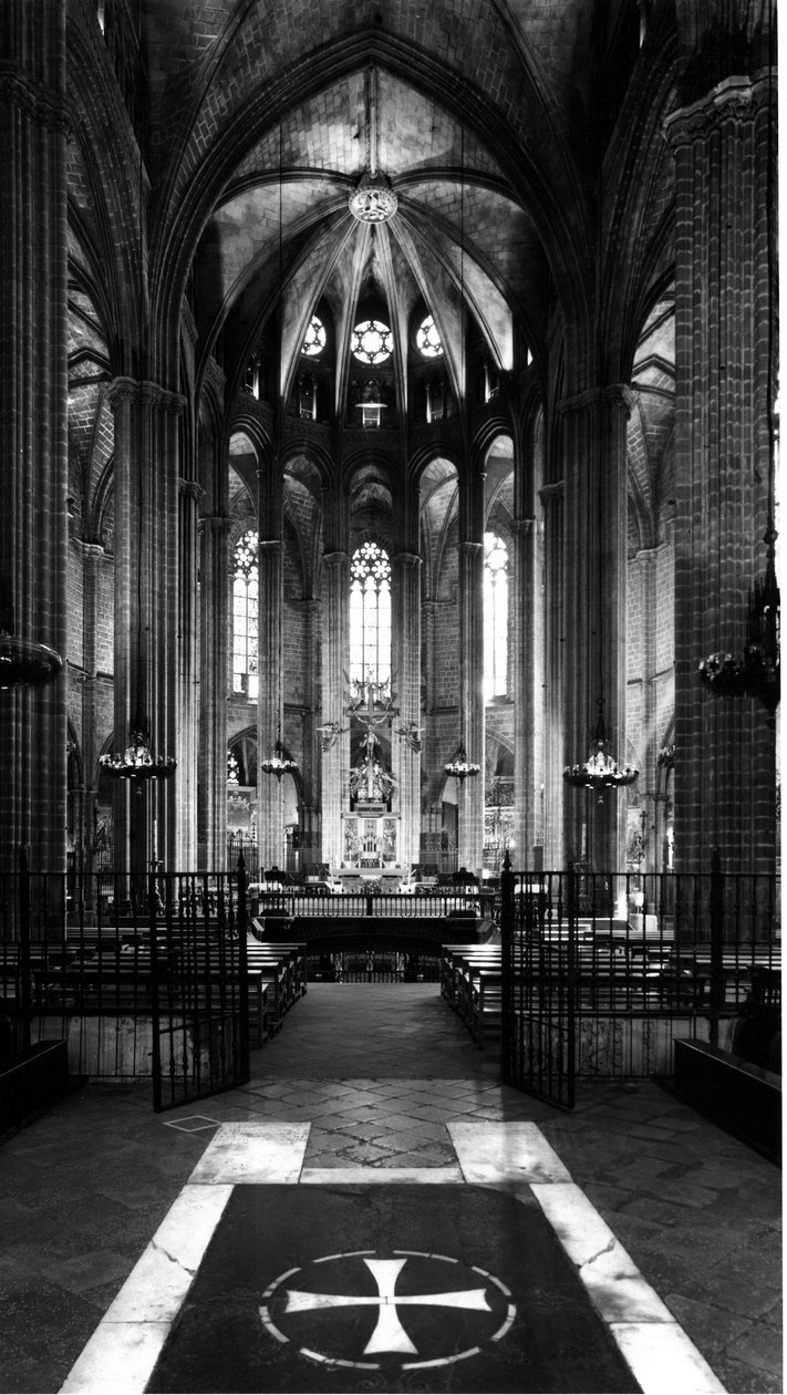 Gotisk kunst: utsikt over koret til katedralen Saint Eulalia. 1298. Barcelona, Spania av Unbekannt