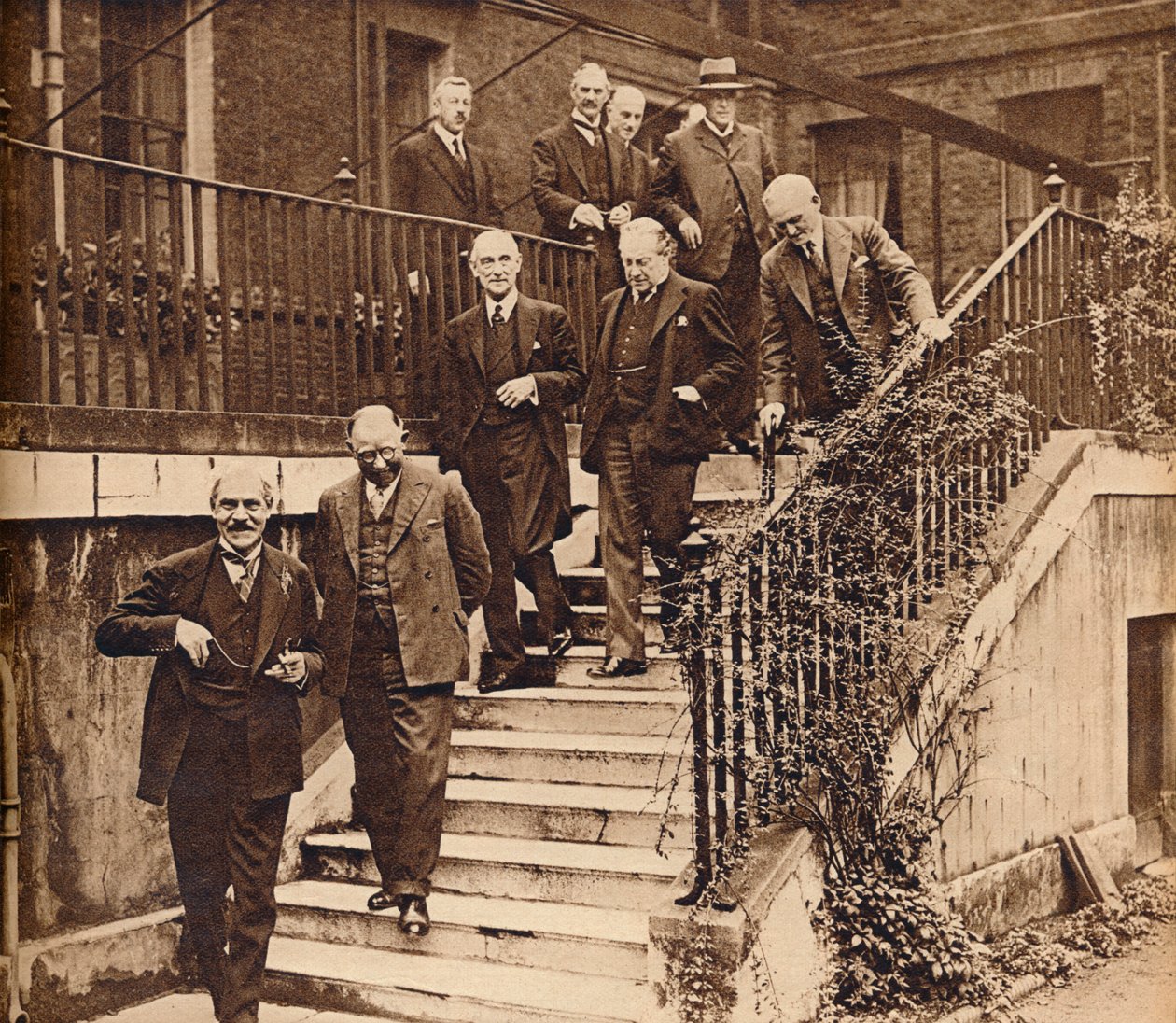 Regjering i krise, dannet et nasjonalt kabinett som forespurt av kong George V, 1931, 1938 av Unbekannt