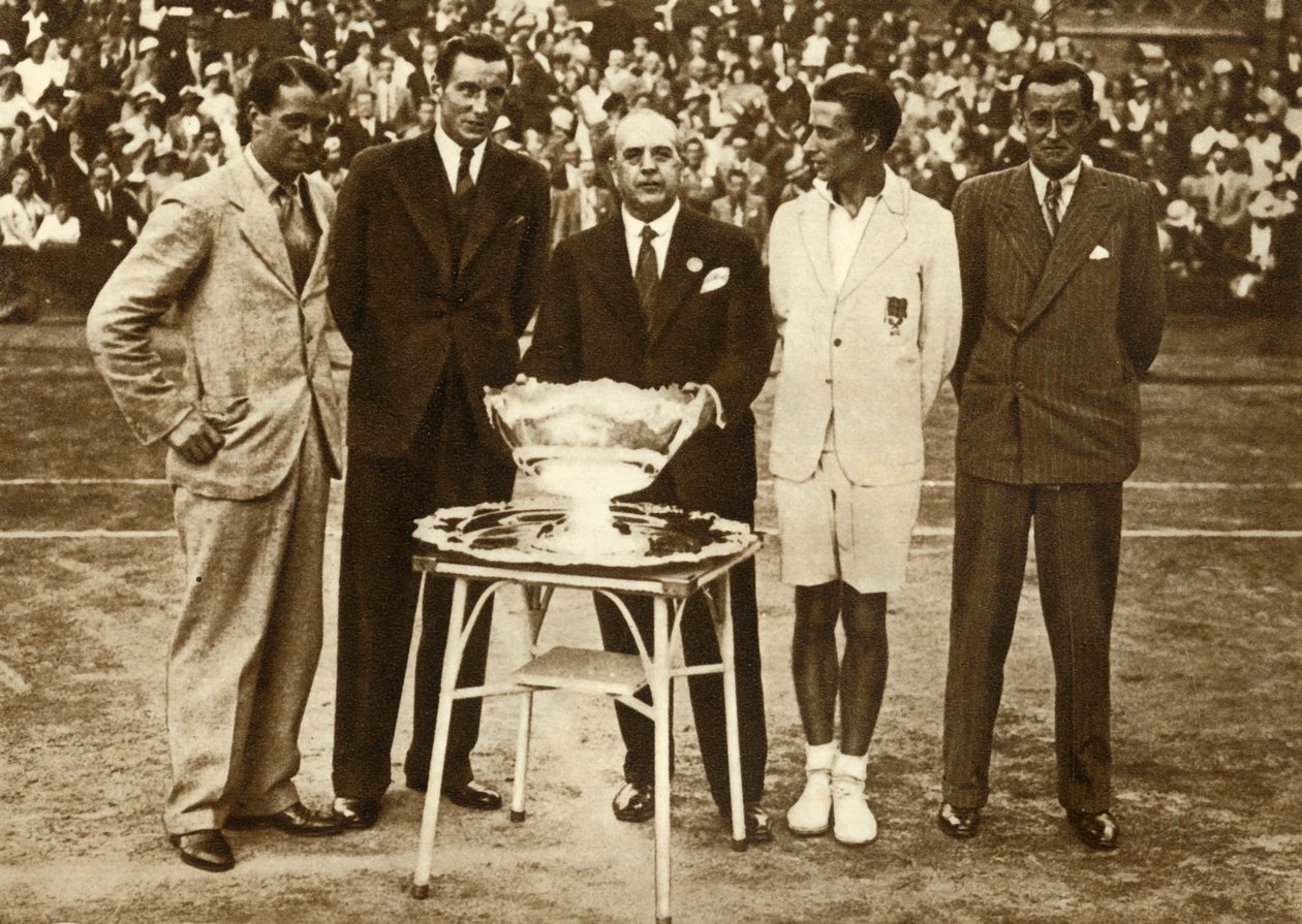 Storbritannia vinner Davis Cup tennismesterskapet, Paris, 30. juli 1933, 1935. av Unbekannt