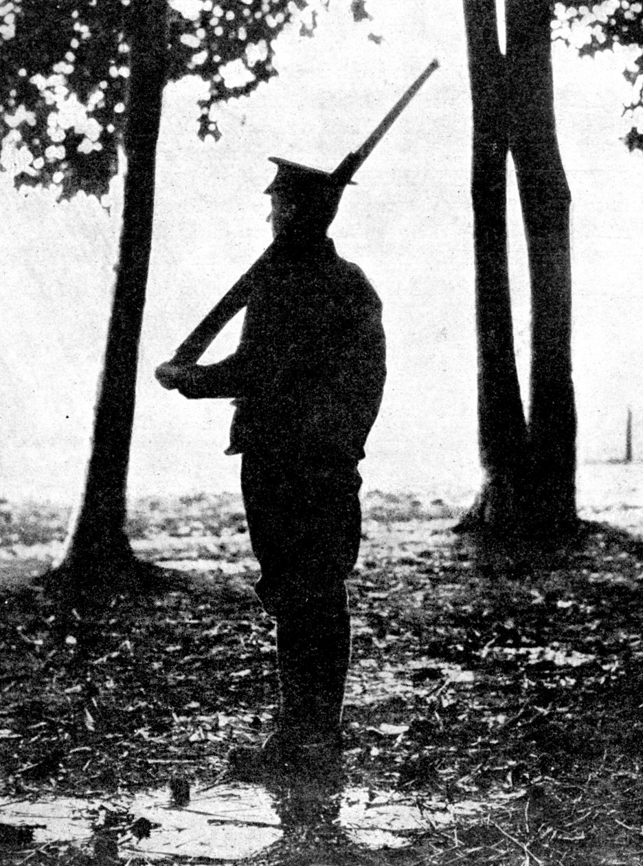 Grå daggry på slagmarken, britisk kavaleri, belgisk grense, første verdenskrig, 1914 av Unbekannt