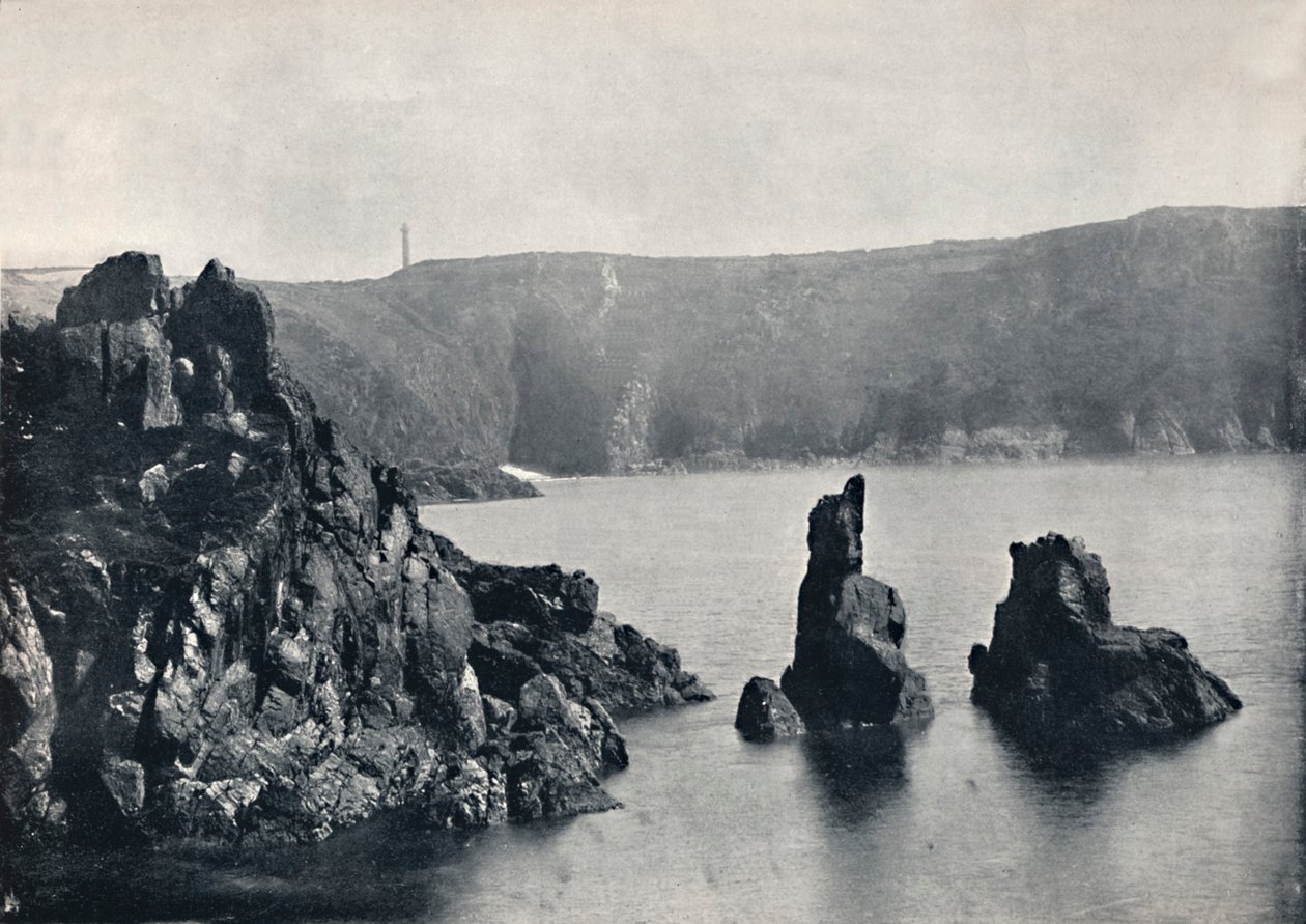 Guernsey - Moulin Huet Bay, med hunde- og løveklippene, 1895 av Unbekannt