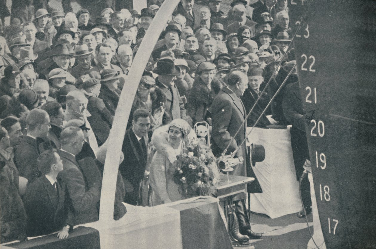 HRH hertuginne av York med Duke of York, lanserte Strathmore 4. april 1935, 1936 av Unbekannt