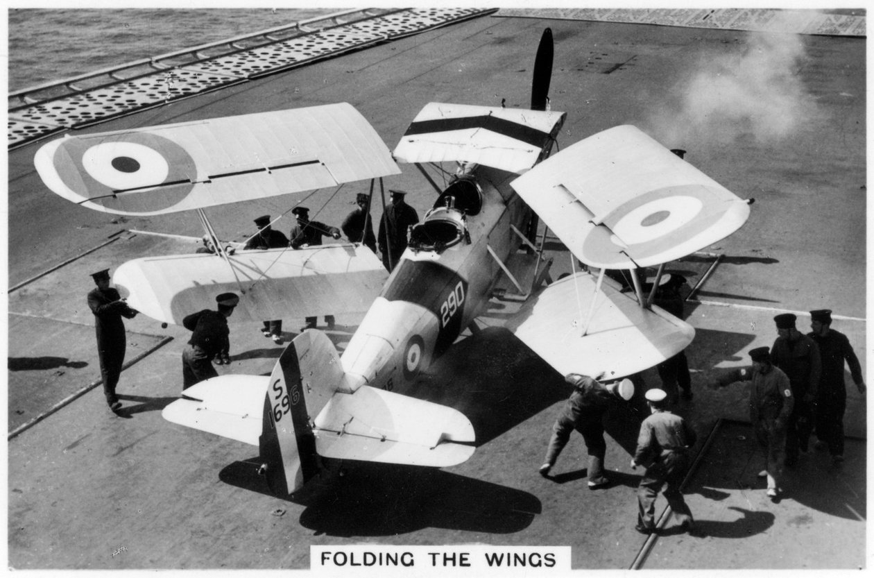 Hawker Osprey på dekket til hangarskipet HMS Eagle, 1937 av Unbekannt