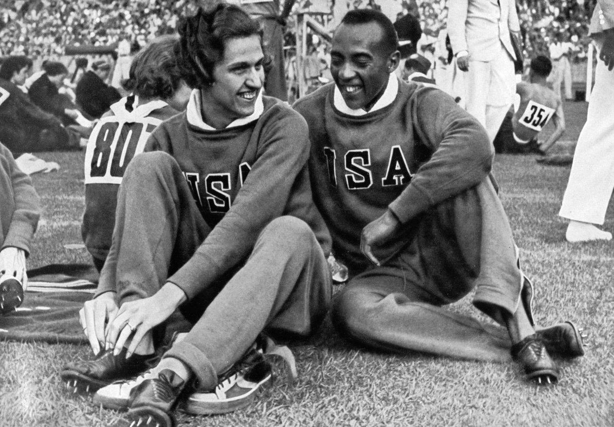 Helen Stephens og Jesse Owens, amerikanske idrettsutøvere, OL i Berlin, 1936 av Unbekannt