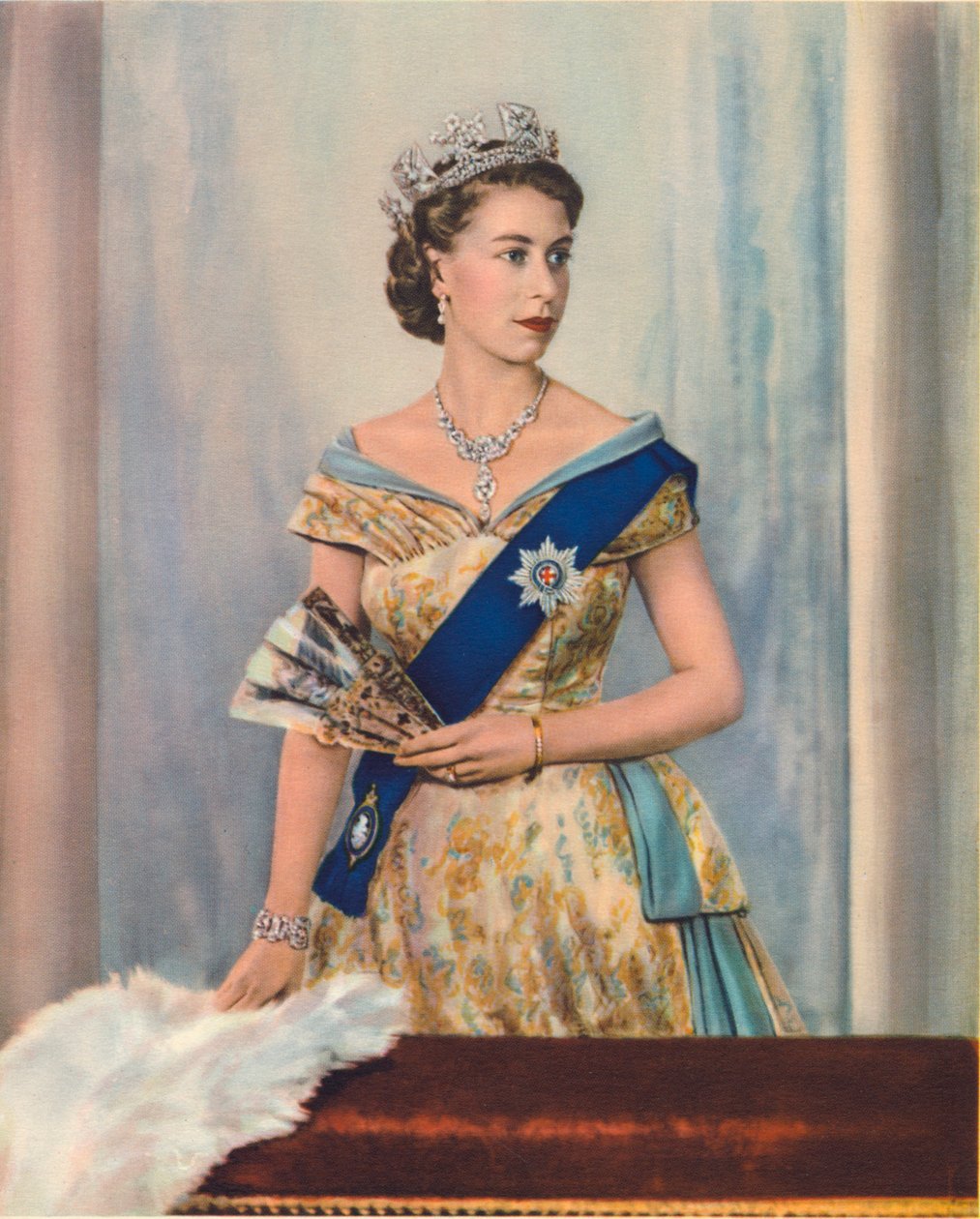 Hennes Majestet Dronning Elizabeth II, c1953 av Unbekannt