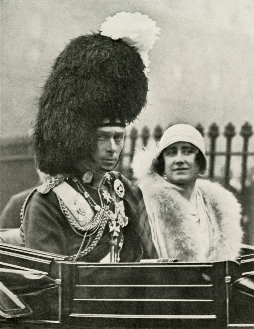 Hans Majestet i Highland Dress ankommer St. Giles Cathedral, Edinburgh, 1929, 1937. av Unbekannt