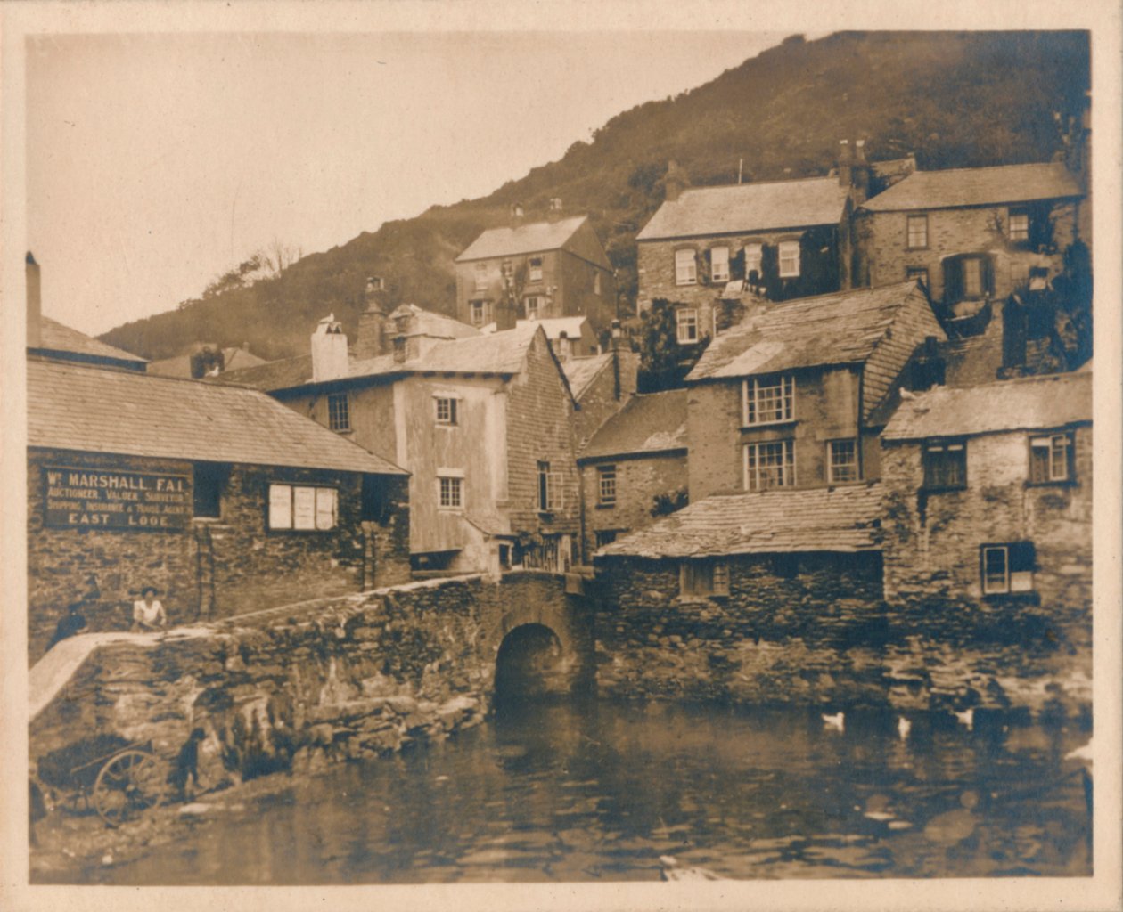 Hus på rekvisitter - Polperro, 1927 av Unbekannt