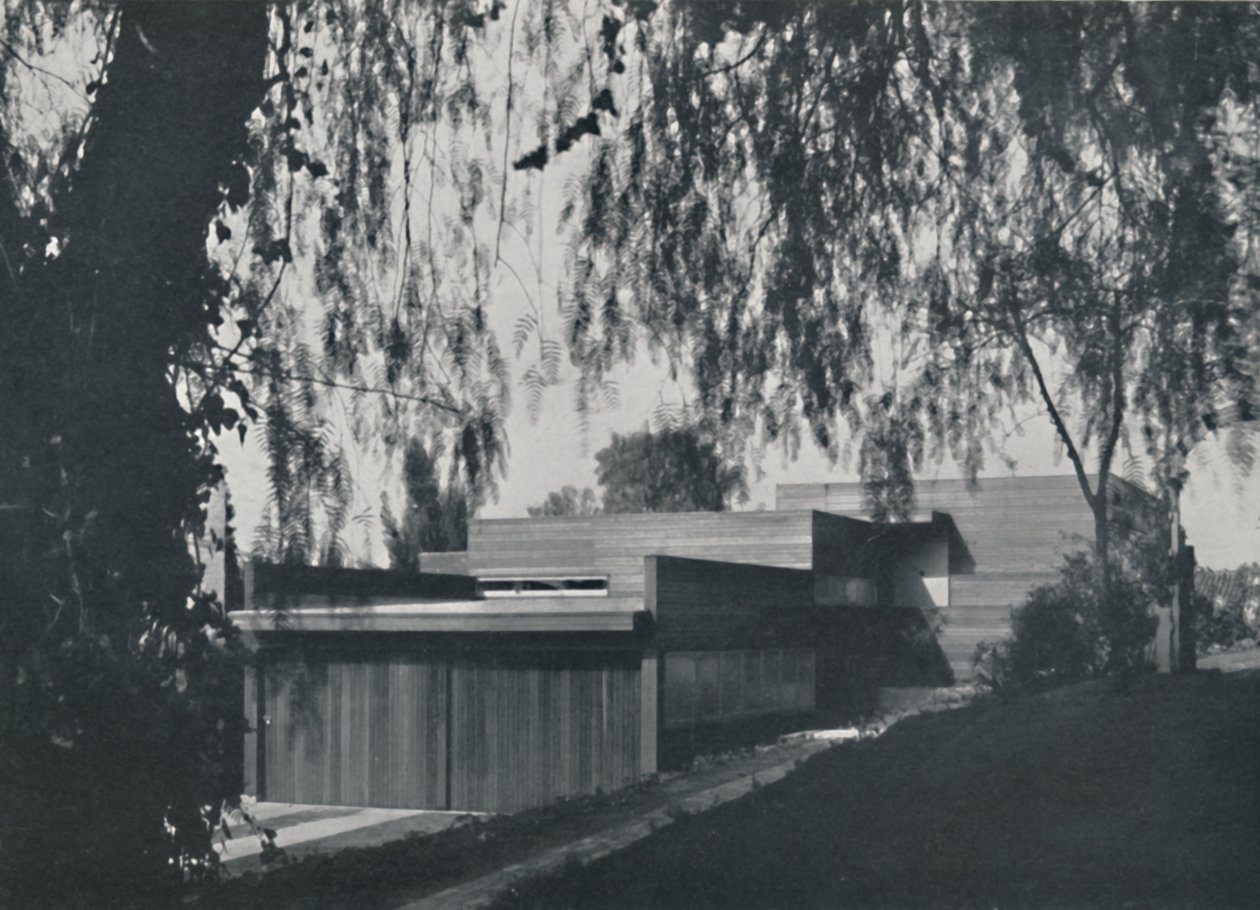 House at Los Angeles av Richard J Neutra. - Aspektet fra veitilnærmingen, 1942 av Unbekannt