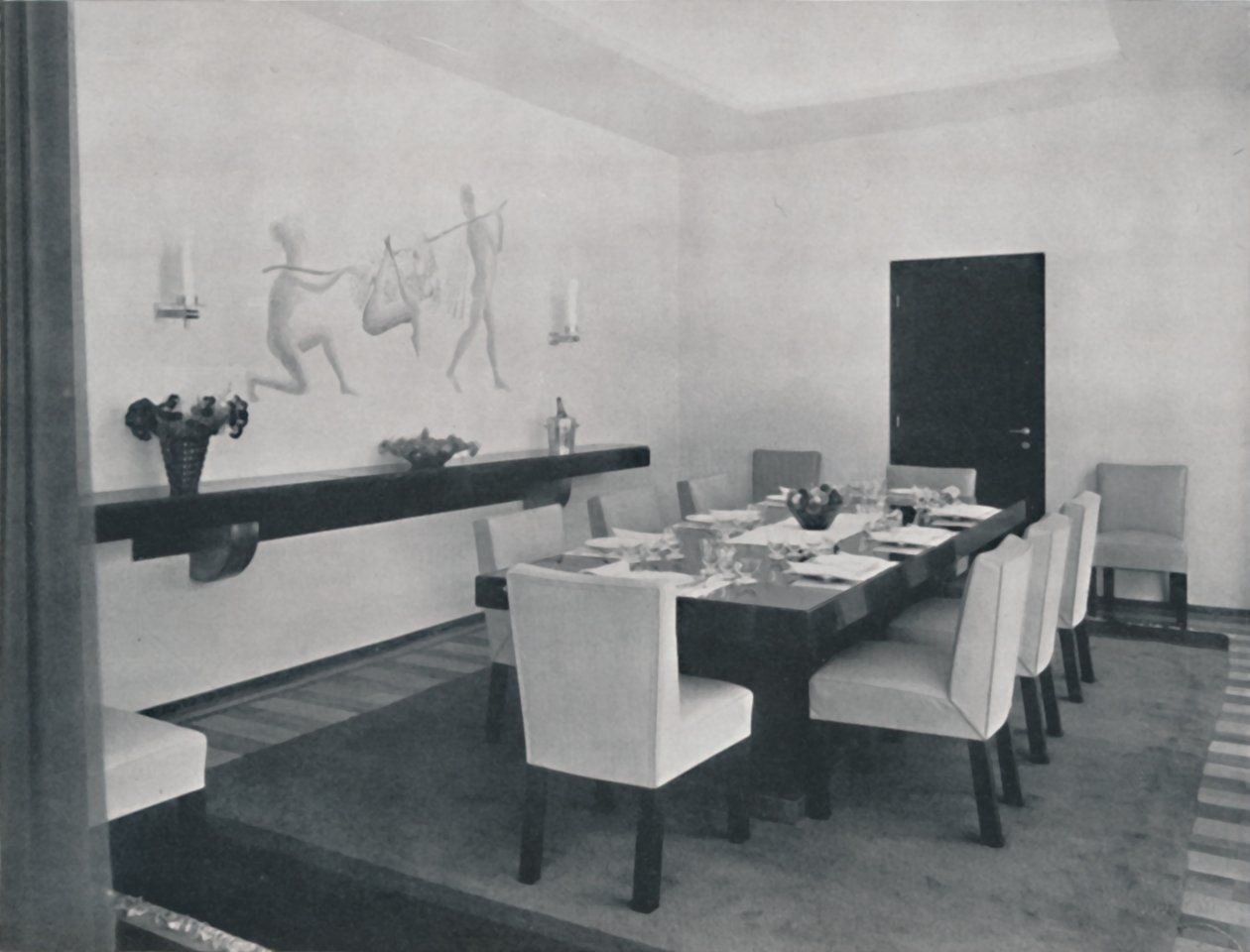 Hus i Bucuresti av Rudolf Frankel - Spisestuen, 1942 av Unbekannt