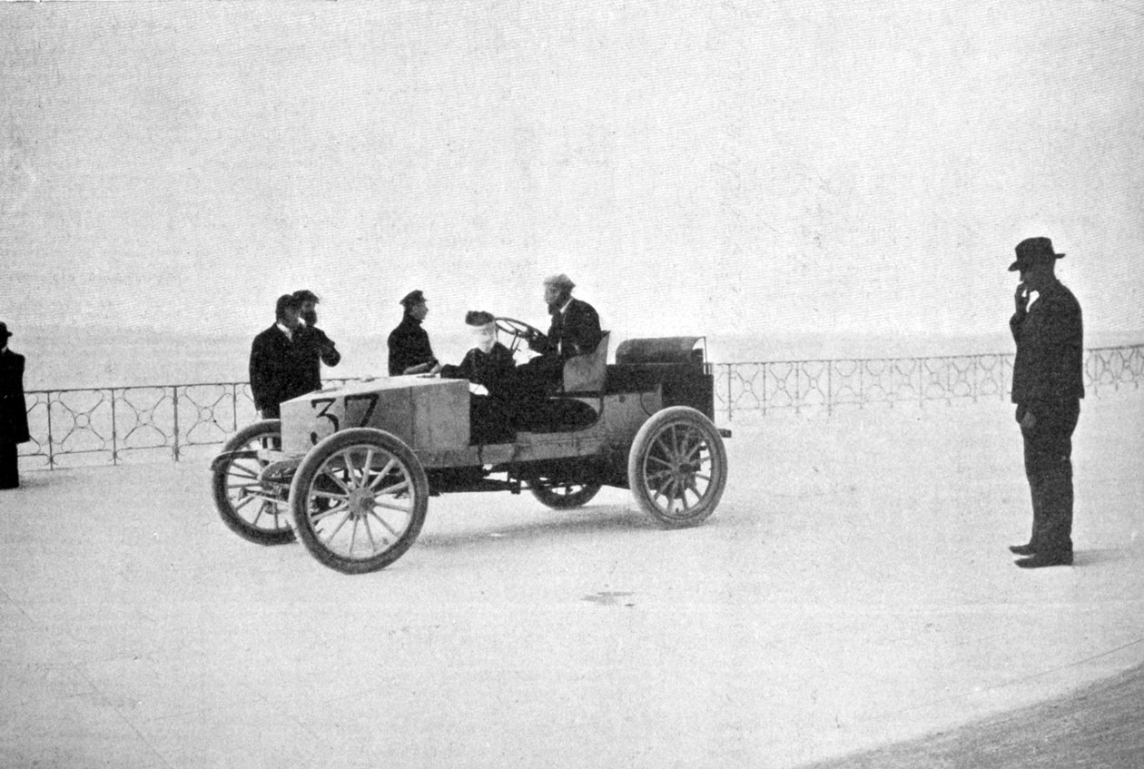 Hubert le Blon, i sin Gardner-Serpollet dampbil, Nice, 1903 av Unbekannt