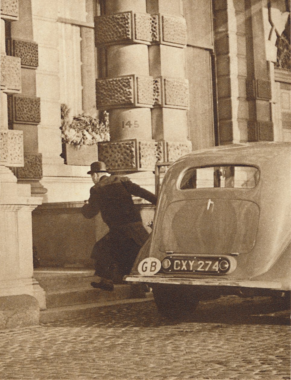 Hurrying Home - Hertugen av York - 4. desember 1936 1937 av Unbekannt