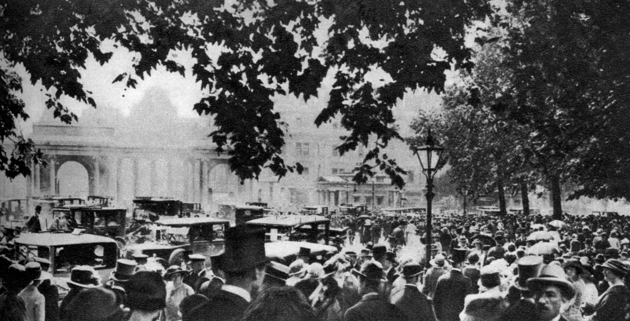 Hyde Park på en fin Ascot Sunday, London, 1926-1927 av Unbekannt