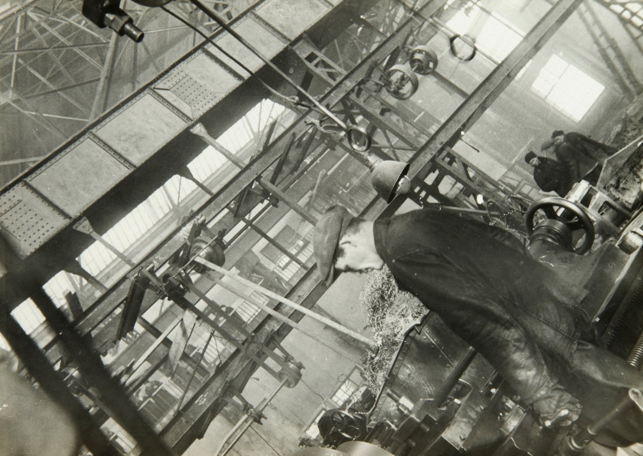 I en mekanisk ingeniørfabrikk, USSR, 1930-tallet av Unbekannt