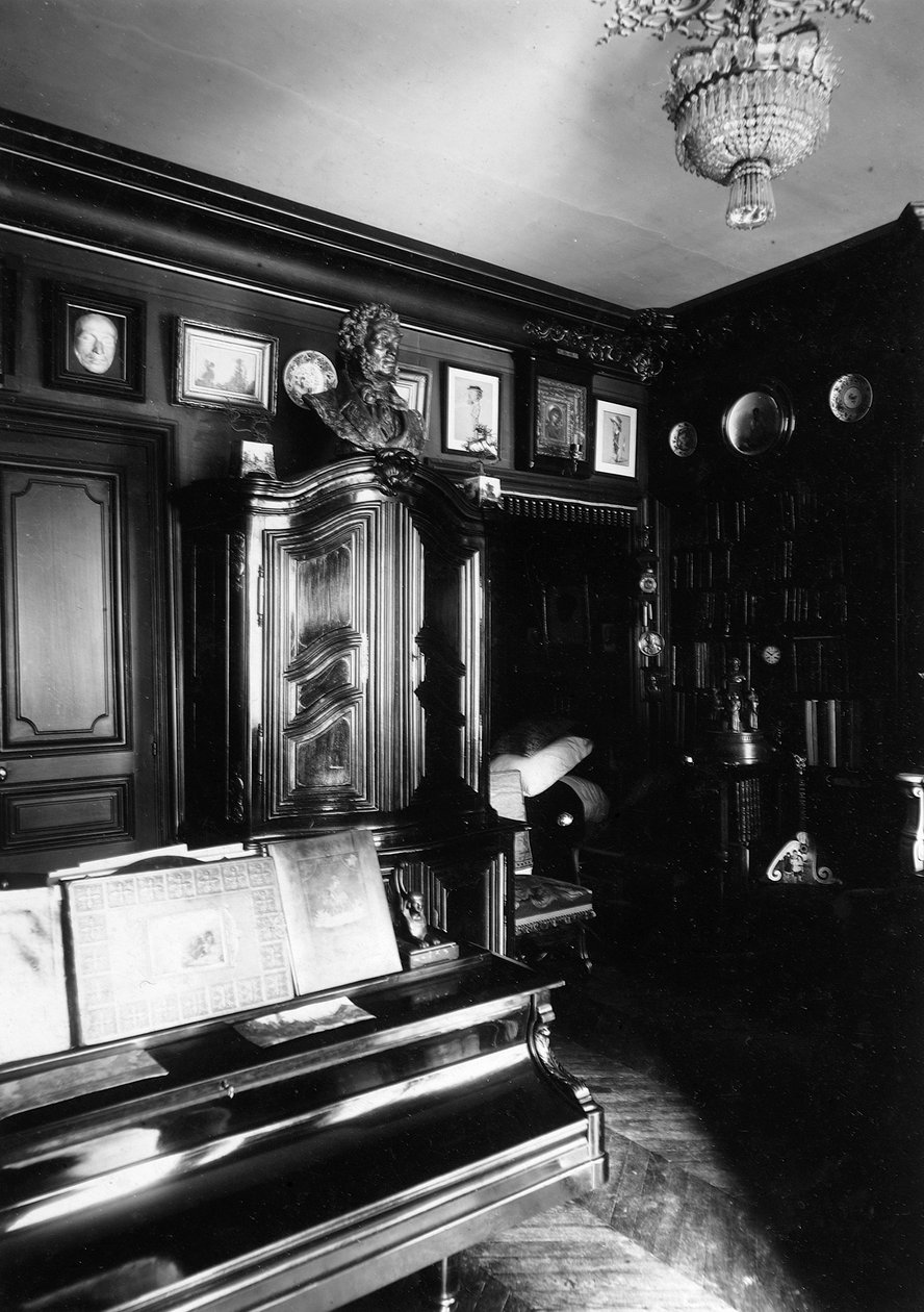 Interiør i museet til forfatteren og historikeren Alexander Onegin i Paris, 1920-tallet. av Unbekannt