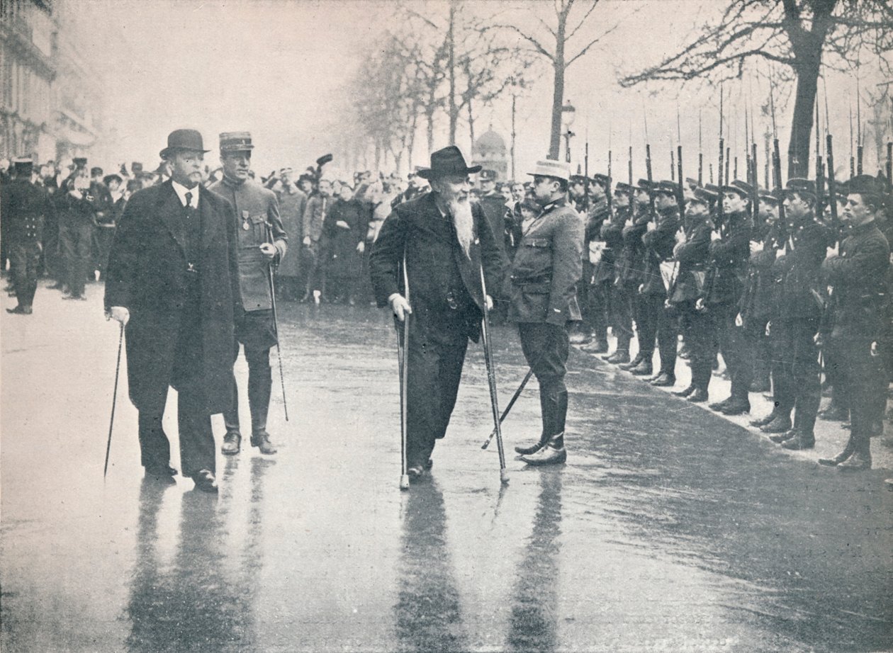 Italiensk veteran, general Ricciotti Garibaldi, ved en anmeldelse av franske rekrutter i Paris, c1914 av Unbekannt