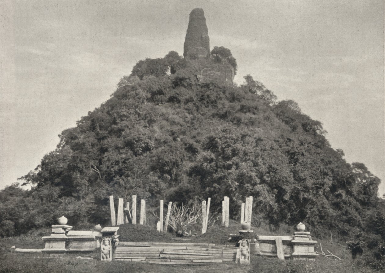 Jetavanarama Dagoba, den yngste av de tre store Dagobas av Anuradhapura på slutten av det 3. århundre e.Kr. av Unbekannt