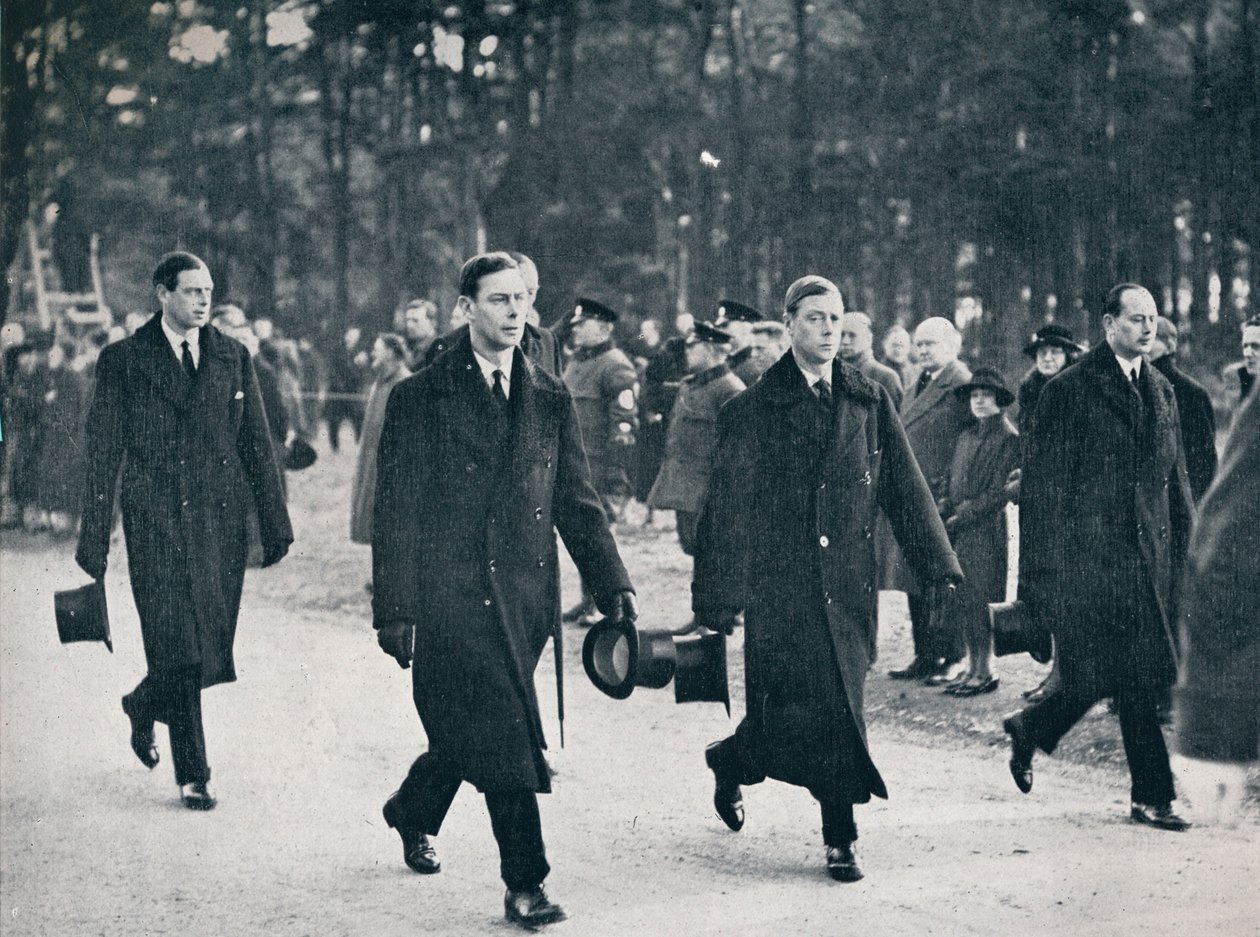 Kong Edward VIII og hans tre brødre følger våpenvognen, 1936 av Unbekannt