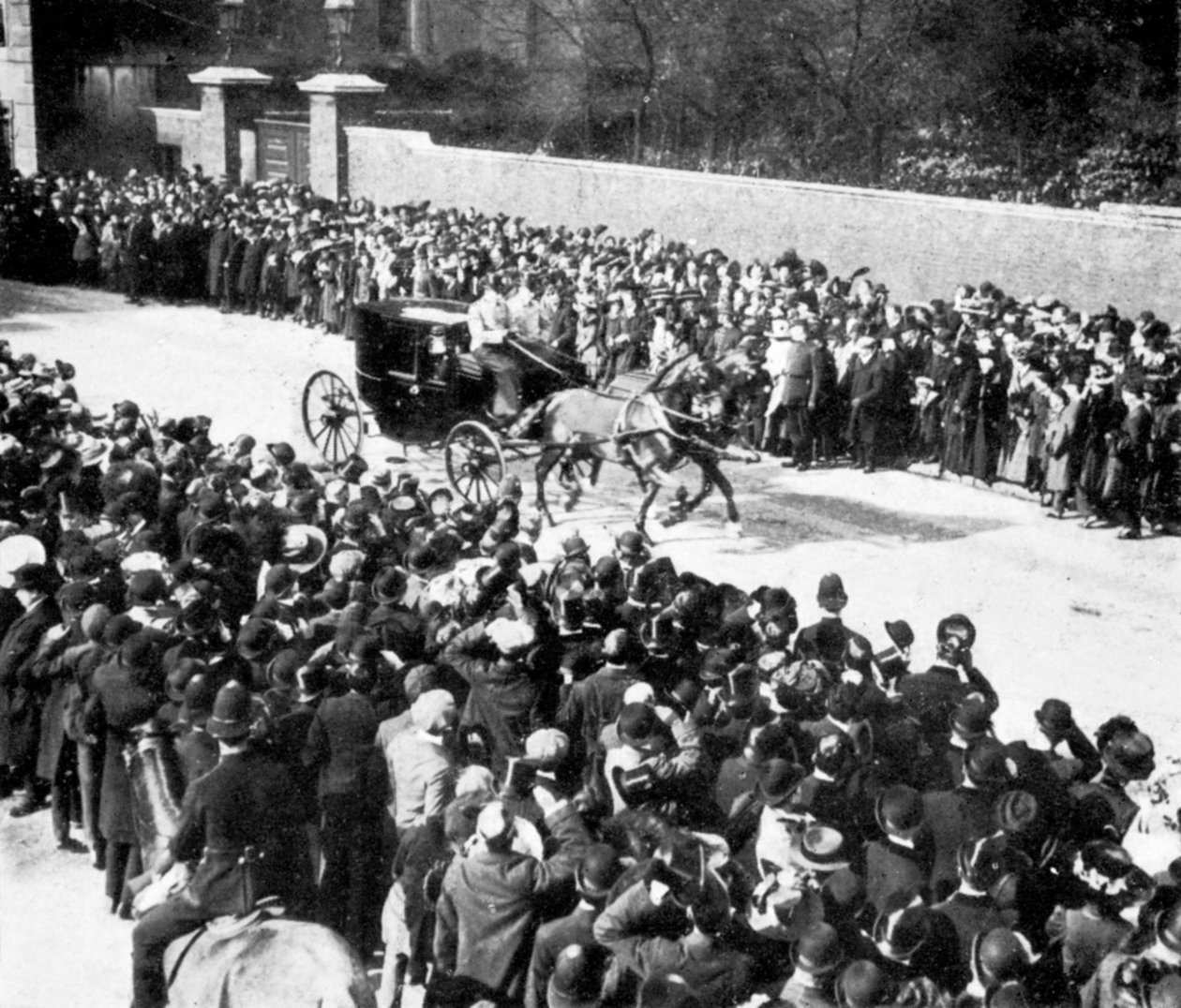 King Georges First Regal Act, 1910 av Unbekannt