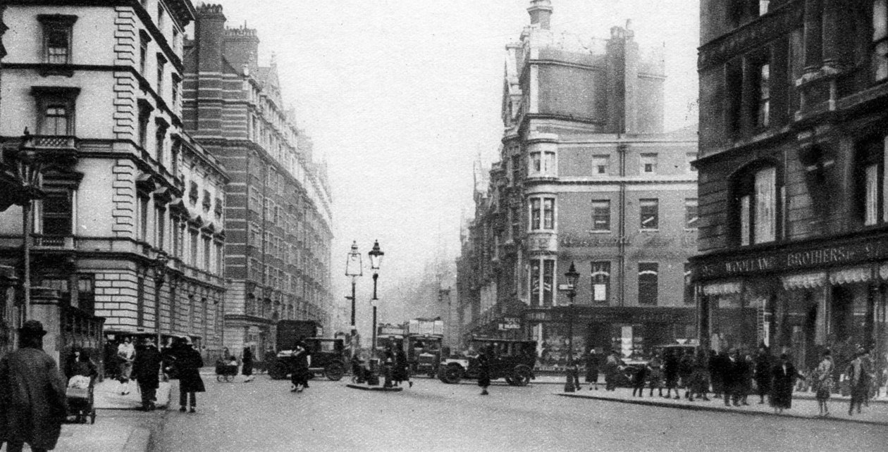 Knightsbridge, London, 1926-1927 av Unbekannt