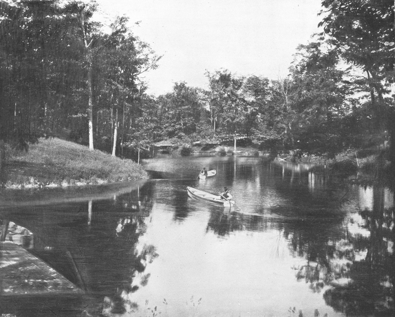 Lakelet på eiendommen til Soldiers Home, Milwaukee, Wisconsin, USA, c1900. av Unbekannt