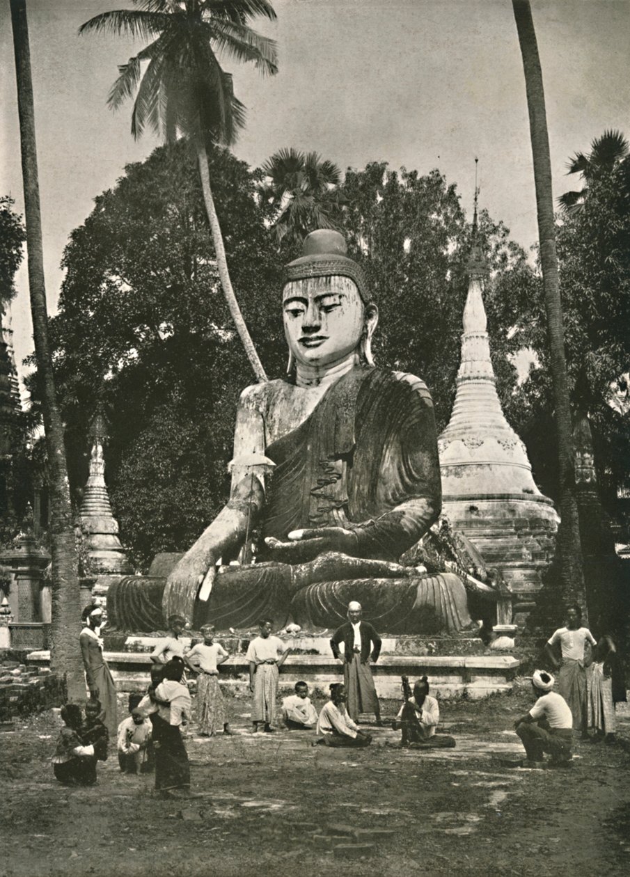 Stor Buddha-figur på Shwe Dagon-plattformen, Rangoon, 1900. av Unbekannt