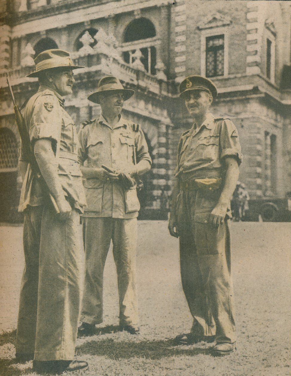 Ledere i Burma-kampanjen møttes i Rangoon etter at byene falt 3. mai 1945, 1945 av Unbekannt